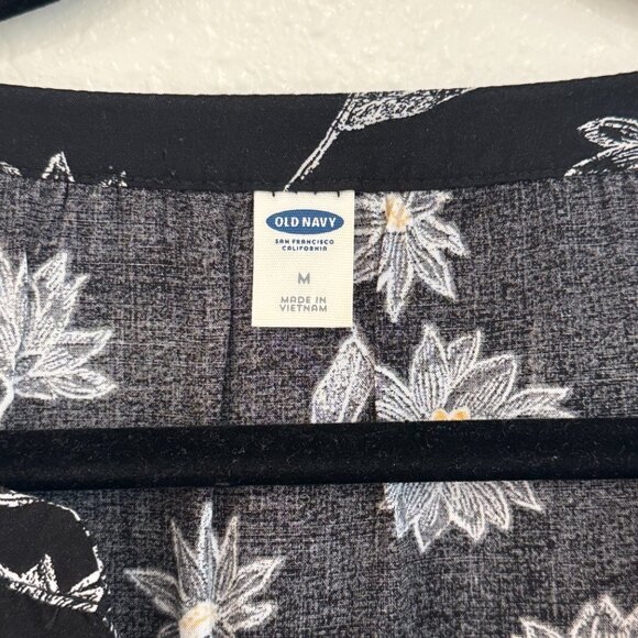 Old Navy | Daisy Print Black Floral V-Neck Blouse | Women’s Medium - Picture 8 of 9